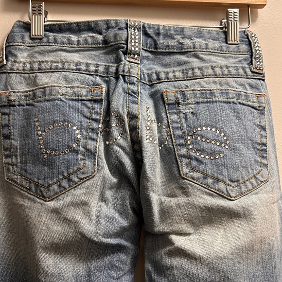 “BEBE” LIGHT BLUE JEANS/SIZE 26US TALL/RHINESTONE LOGO BACK AND FRONT/DISTRESSED - Picture 3 of 13